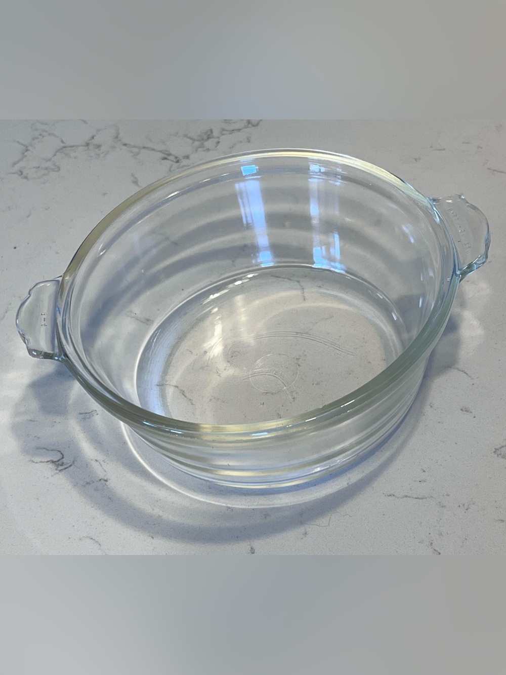 Antique 1920’s Pyrex Scalloped Handled Casserole Dish 033 633-B 1-quart Rare!